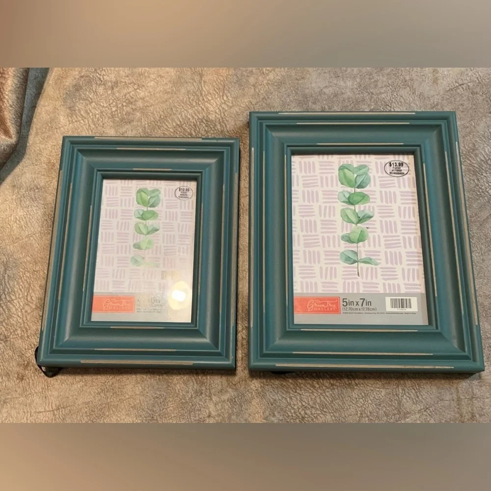 2 Teal Wooden Frames NWT